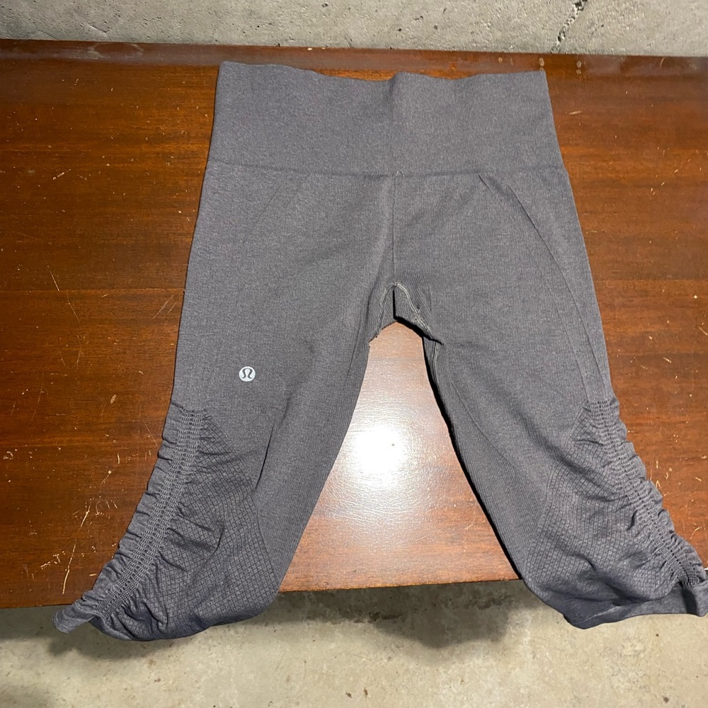 Lululemon In the Flow Crop II Seamless Ruched - Picture 2 of 2